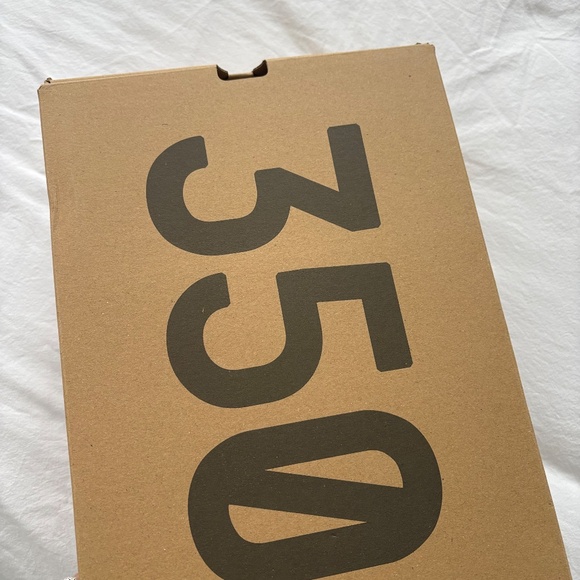 Yeezy boost 350 V2 - Picture 2 of 11